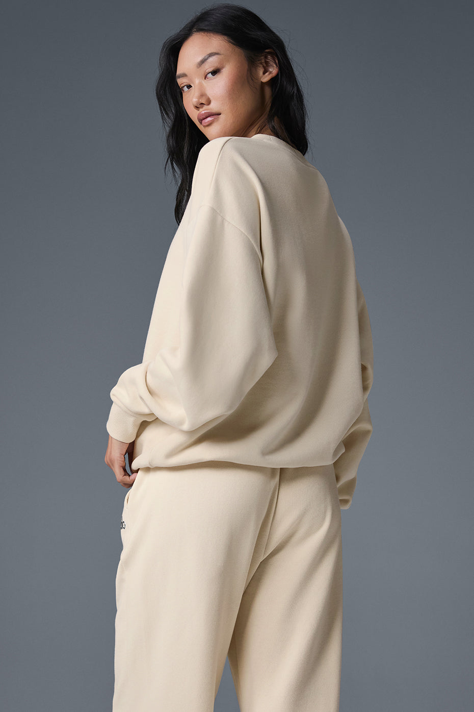Accolade Crew Neck Pullover - Oat Milk